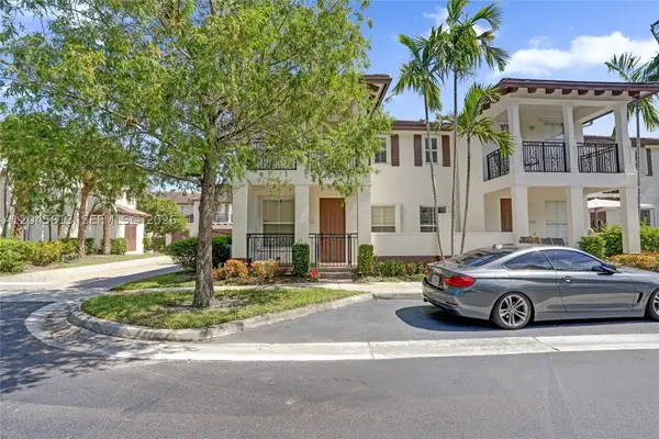 4760 Mimosa Pl #1001, Coconut Creek, FL 33073
