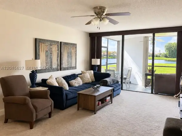 16325 Golf Club Rd #111, Weston, FL 33326
