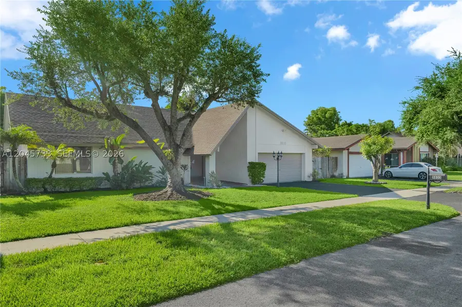 Address Withheld By Seller, Miami, FL 33186 - #2