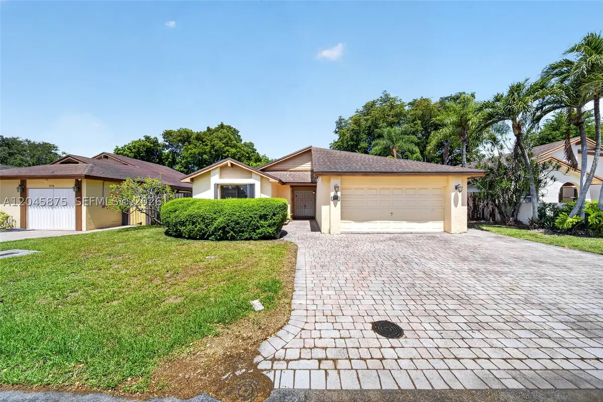 5212 SW 151st Pl, Miami, FL 33185 - #1