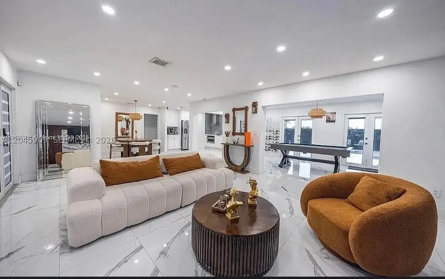18250 NW 86th Ave, Hialeah, FL 33015 - #2