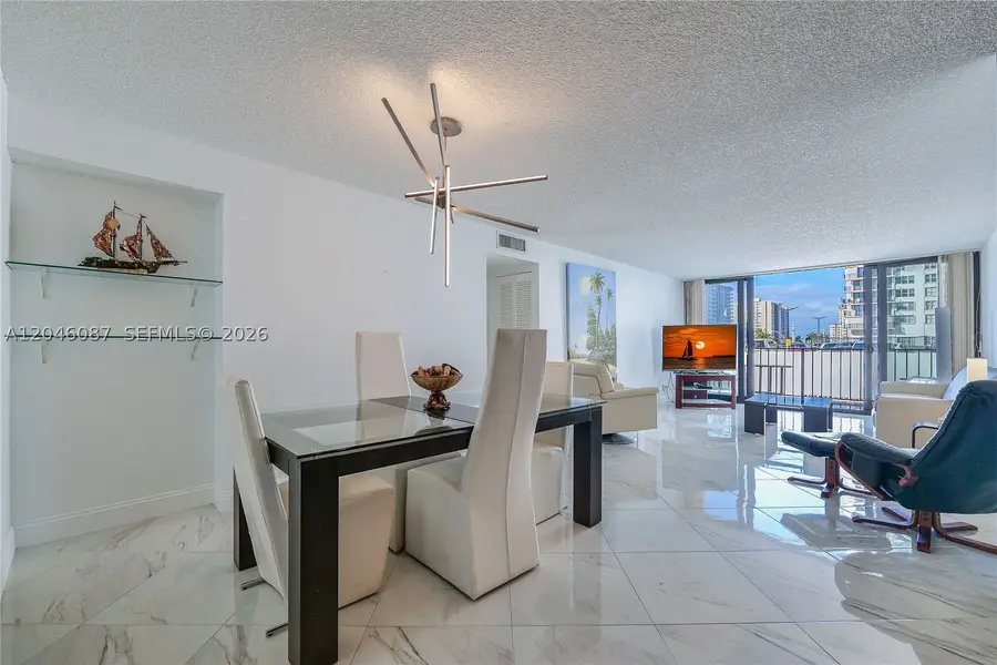 2401 S Ocean Dr #305, Hollywood, FL 33019 - #3