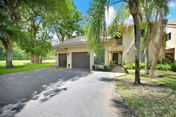 16379 Malibu Dr #50, Weston, FL 33326