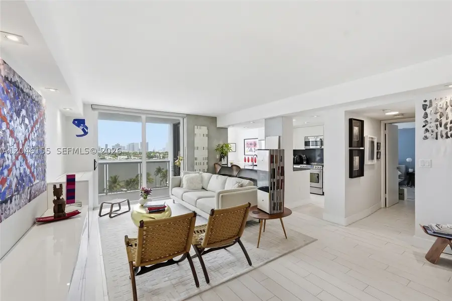 9 Island Ave #705, Miami Beach, FL 33139 - #2