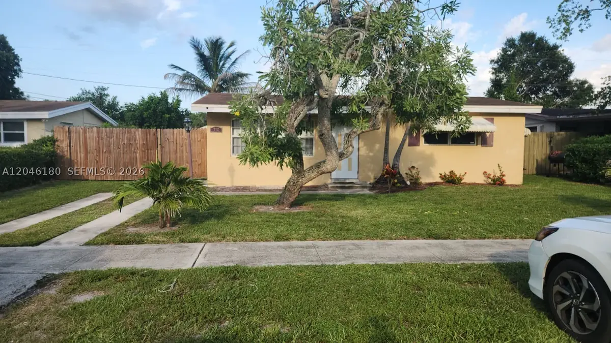 772 Gardenia Dr, Royal Palm Beach, FL 33411 - #1