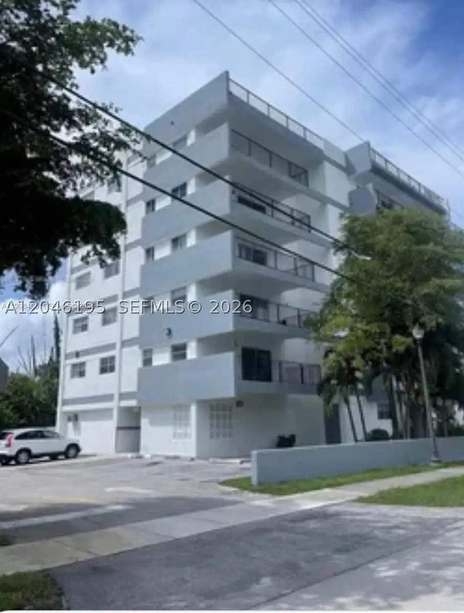 16508 NE 26th Ave #303, North Miami Beach, FL 33160 - #1