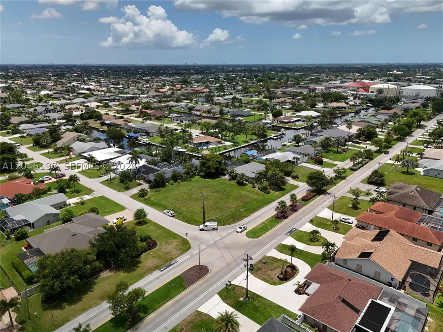 2014 Everest Pkwy, Cape Coral, FL 33904 - #3