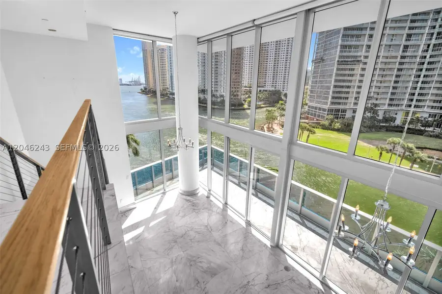200 Biscayne Boulevard Way #509, Miami, FL 33131 - #2