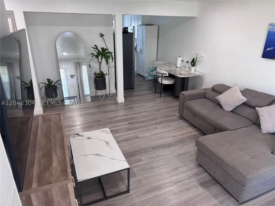 8550 Byron Ave #2G, Miami Beach, FL 33141 - #3