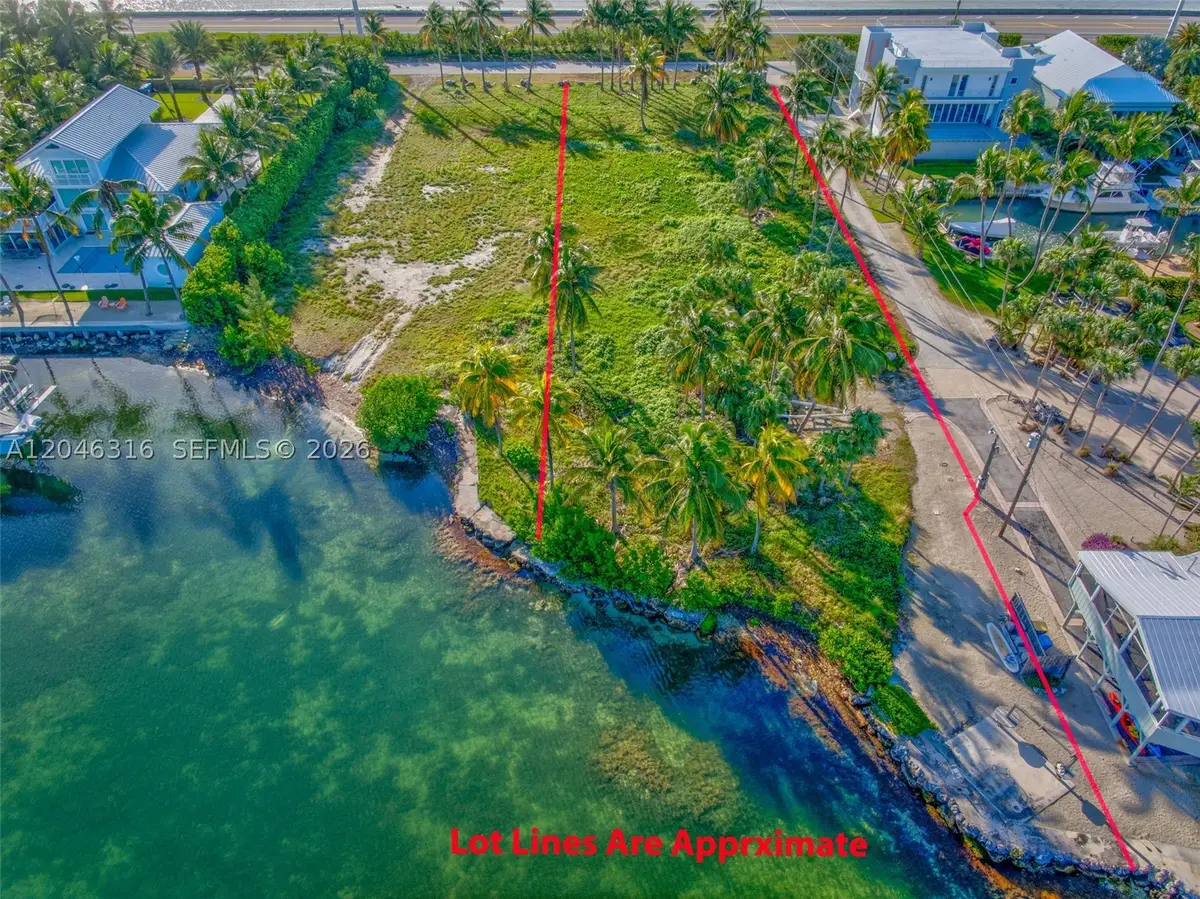 74900 Overseas Hwy, Islamorada, FL 33036 - #1
