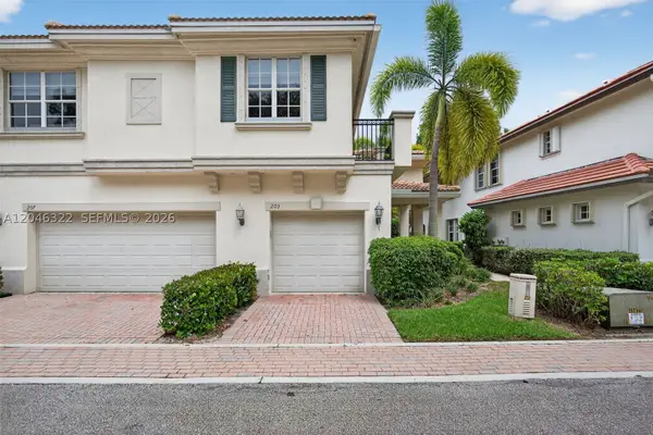 203 Evergrene Pkwy, Palm Beach Gardens, FL 33410