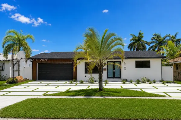 5207 Roosevelt St, Hollywood, FL 33021