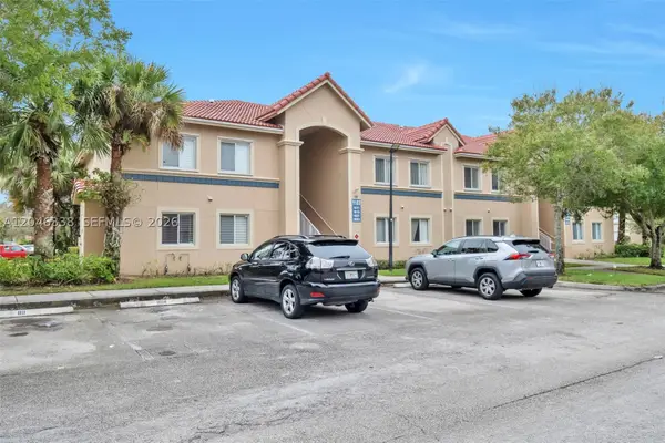 1103 Golden Lakes Blvd #1013, West Palm Beach, FL 33411