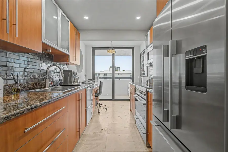 2555 Collins Ave #1814, Miami Beach, FL 33140 - #3