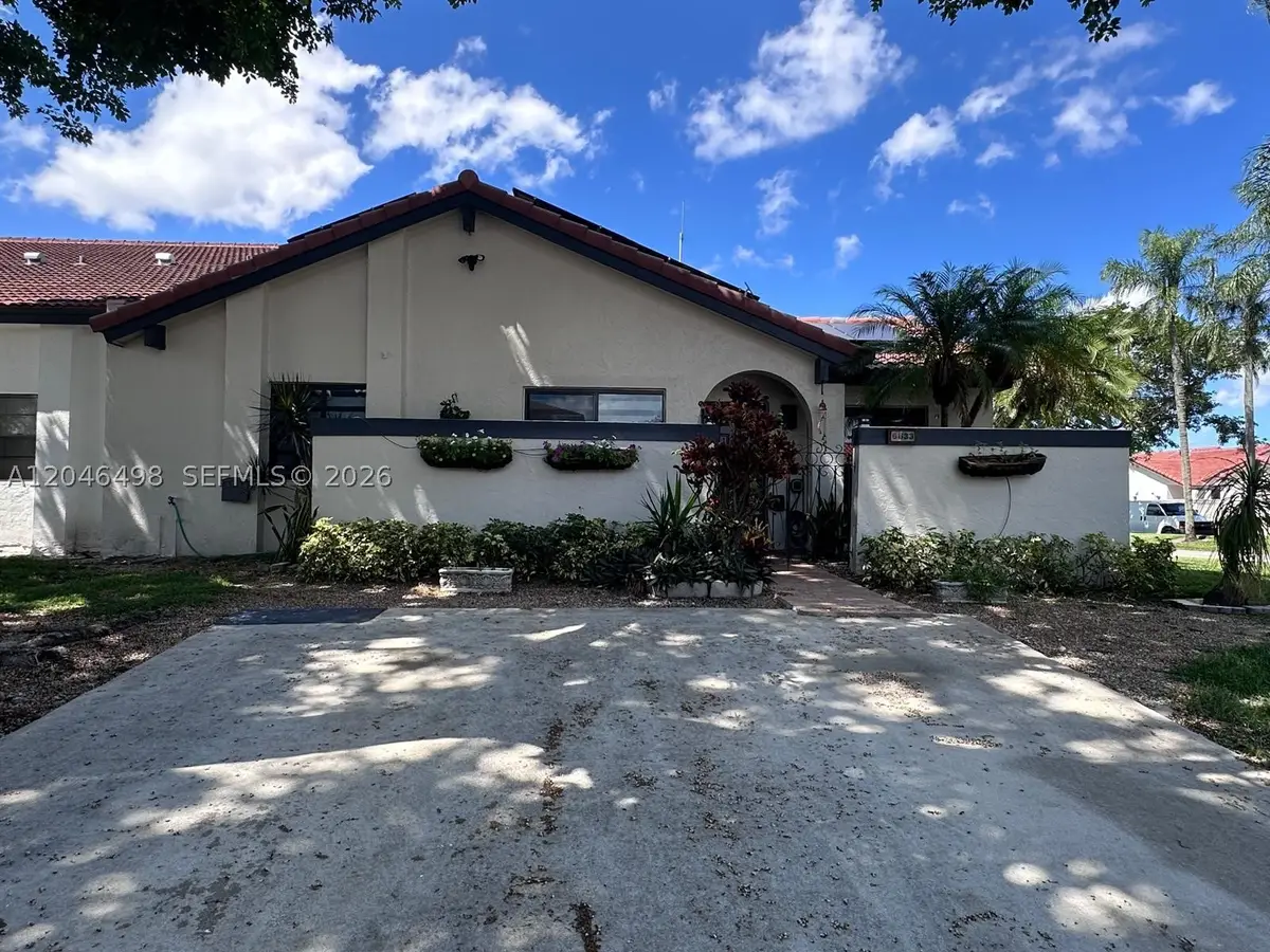 6633 NW 178th Ter, Hialeah, FL 33015 - #1