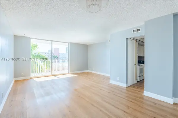 3161 S Ocean Dr #407, Hallandale Beach, FL 33009