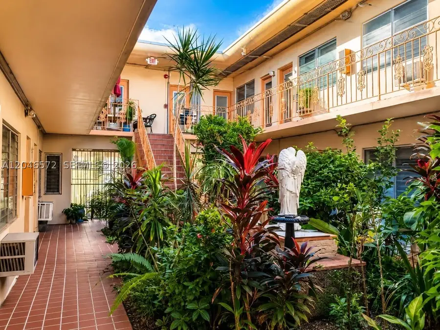1050 Pennsylvania Ave #12-A, Miami Beach, FL 33139 - #2