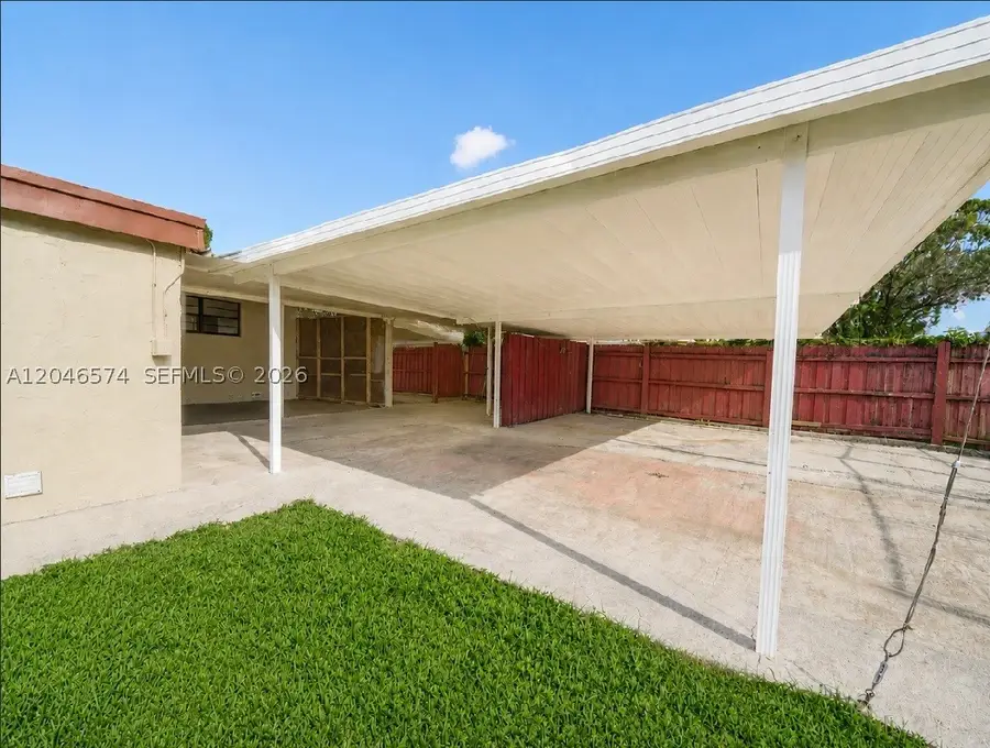 620 NW 182nd Ter, Miami Gardens, FL 33169 - #2