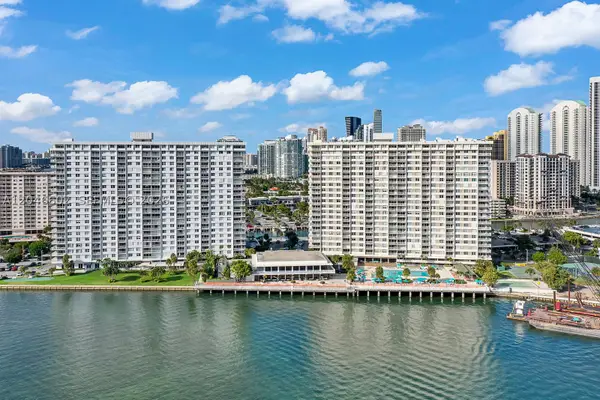 300 Bayview Dr #1709, Sunny Isles Beach, FL 33160