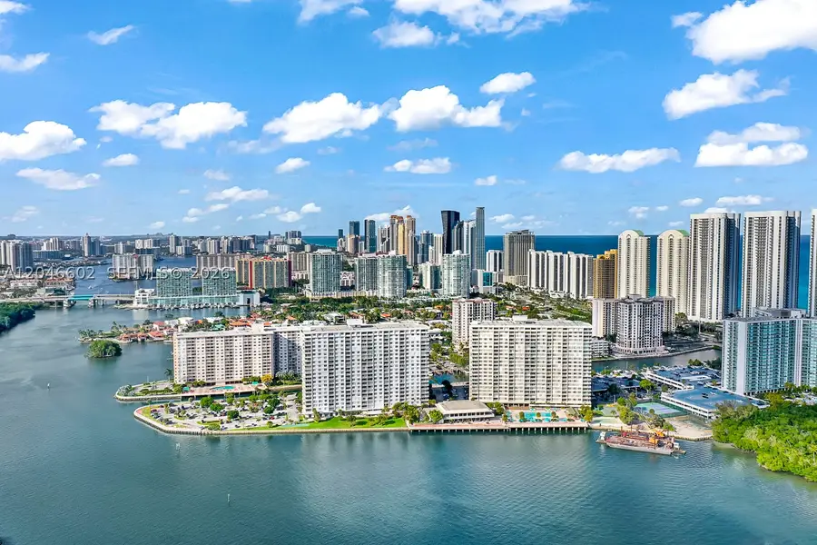 300 Bayview Dr #1709, Sunny Isles Beach, FL 33160 - #3