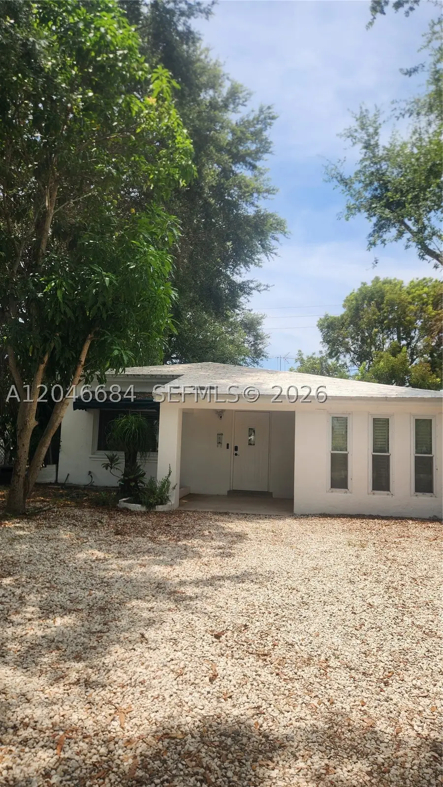 2174 NE 182nd St, North Miami Beach, FL 33162 - #2