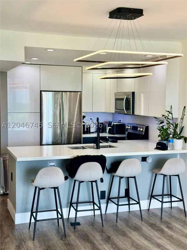 20379 W Country Club Dr #1537, Aventura, FL 33180