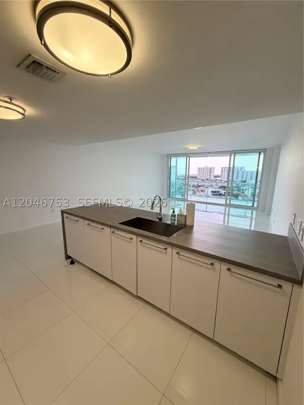 Address Withheld By Seller, Sunny Isles Beach, FL 33160