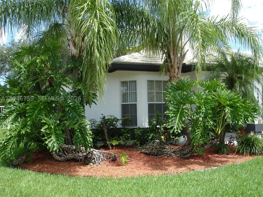 2444 Stonegate Dr, Wellington, FL 33414 - #2