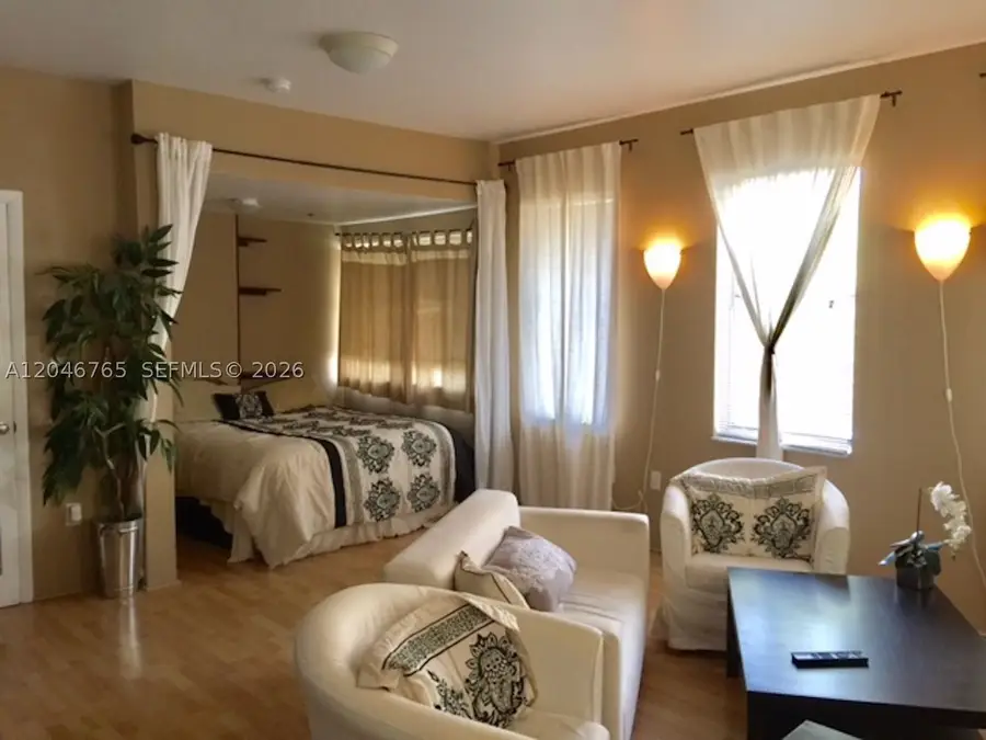 802 Euclid Ave #201, Miami Beach, FL 33139 - #3