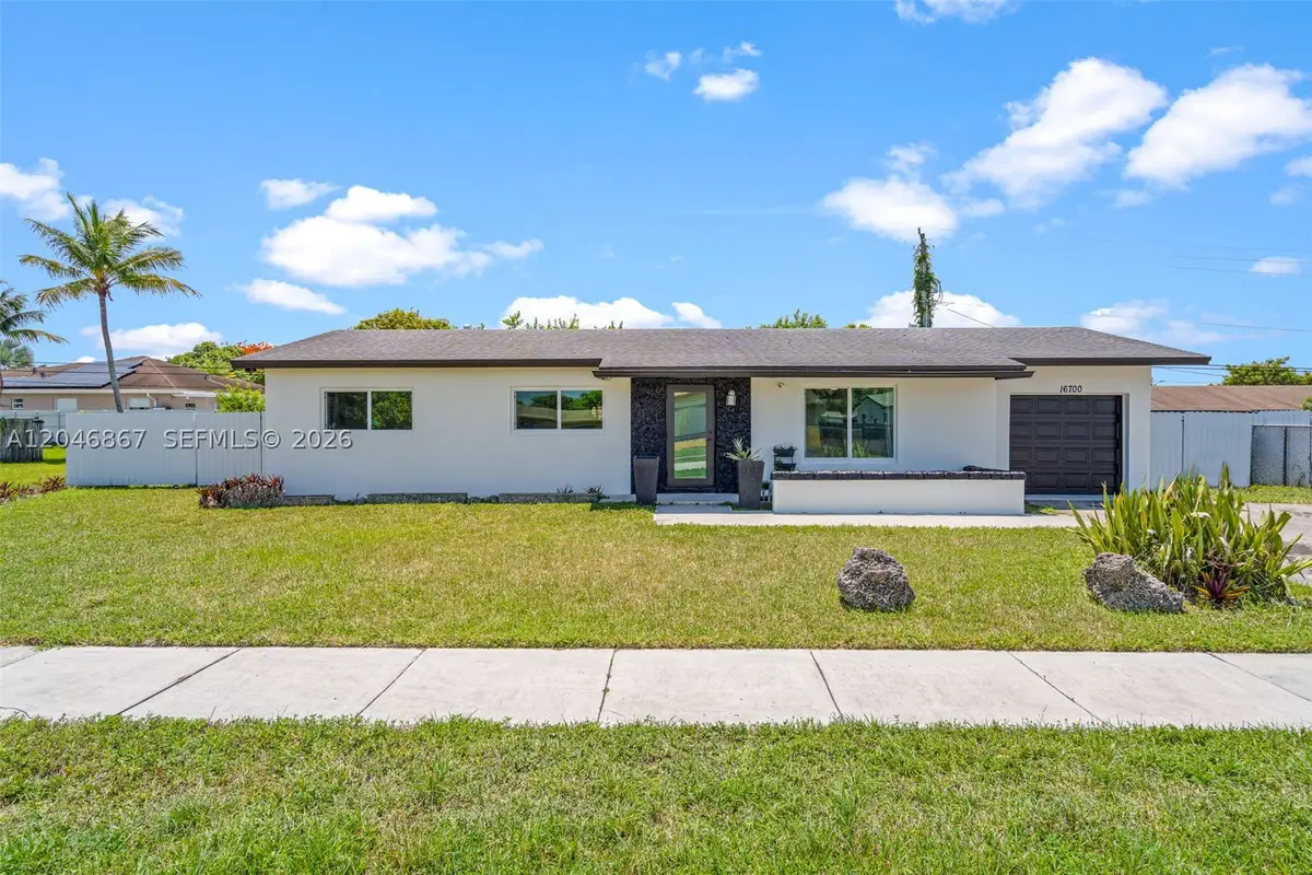 16700 SW 102nd Pl, Miami, FL 33157 - #1