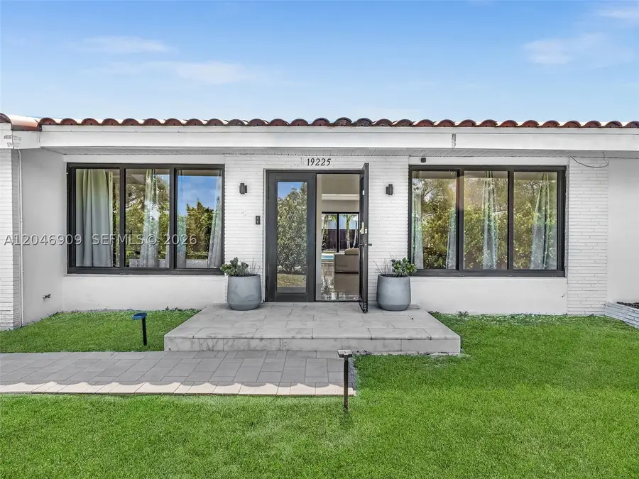 19225 NE 18th Ave, Miami, FL 33179 - #3