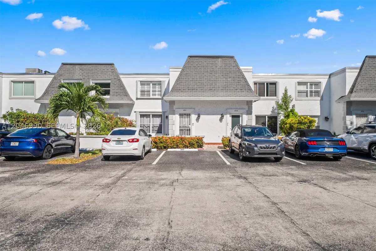 801 NE 27th Ave, Hallandale Beach, FL 33009 - #1