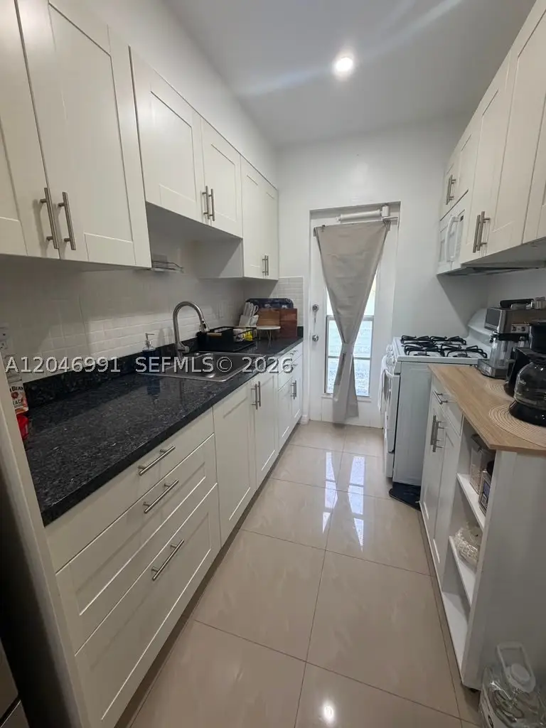 8550 Byron Ave #2H, Miami Beach, FL 33141 - #3