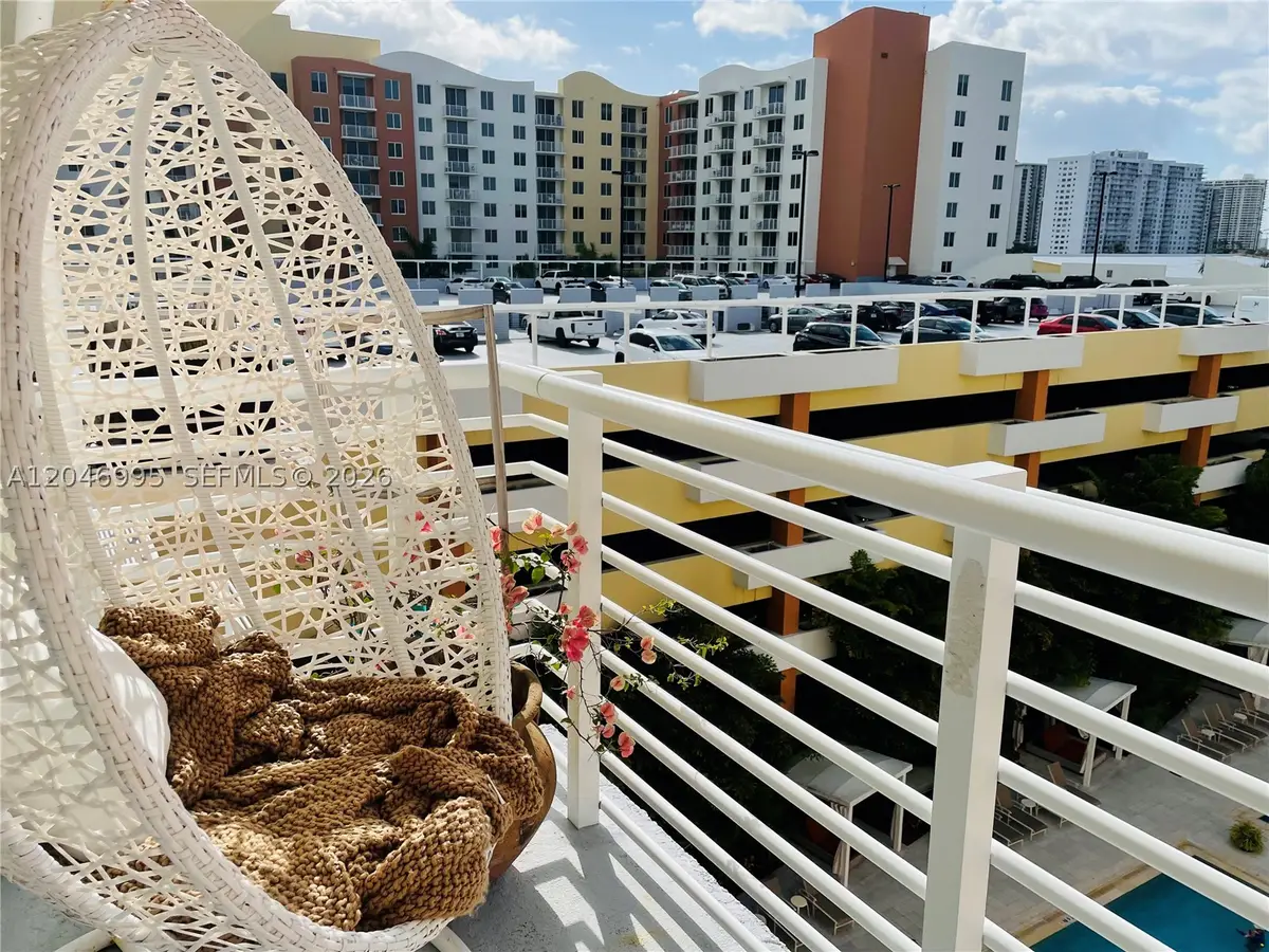 2775 NE 187 St #628, Aventura, FL 33180 - #1