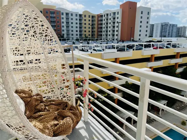 2775 NE 187 St #628, Aventura, FL 33180