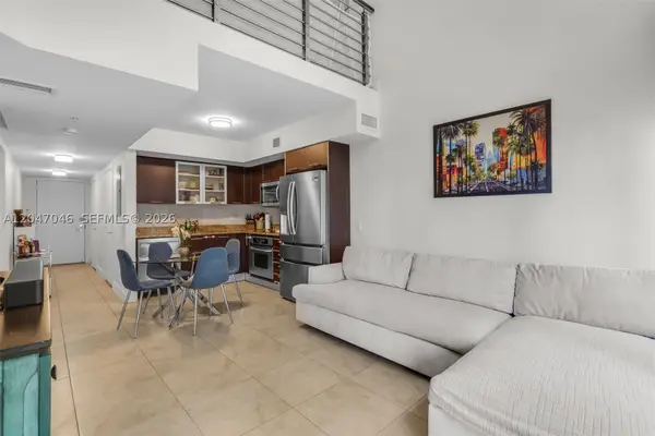 41 SE 5th St #908, Miami, FL 33131