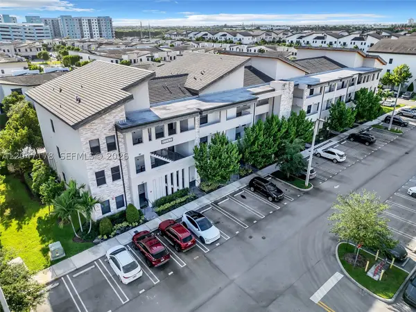 8045 NW 104th Ave #32, Doral, FL 33178