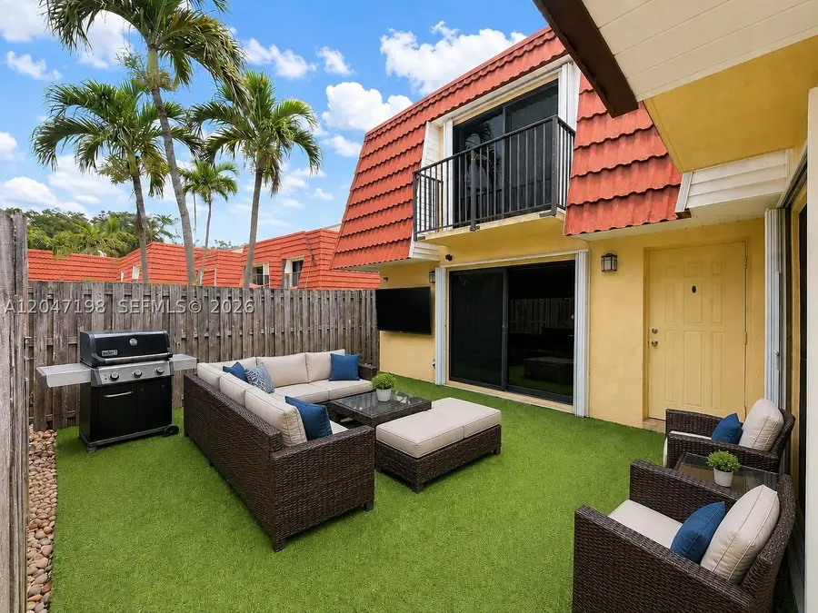 9955 NW 6th Ct, Plantation, FL 33324 - #2