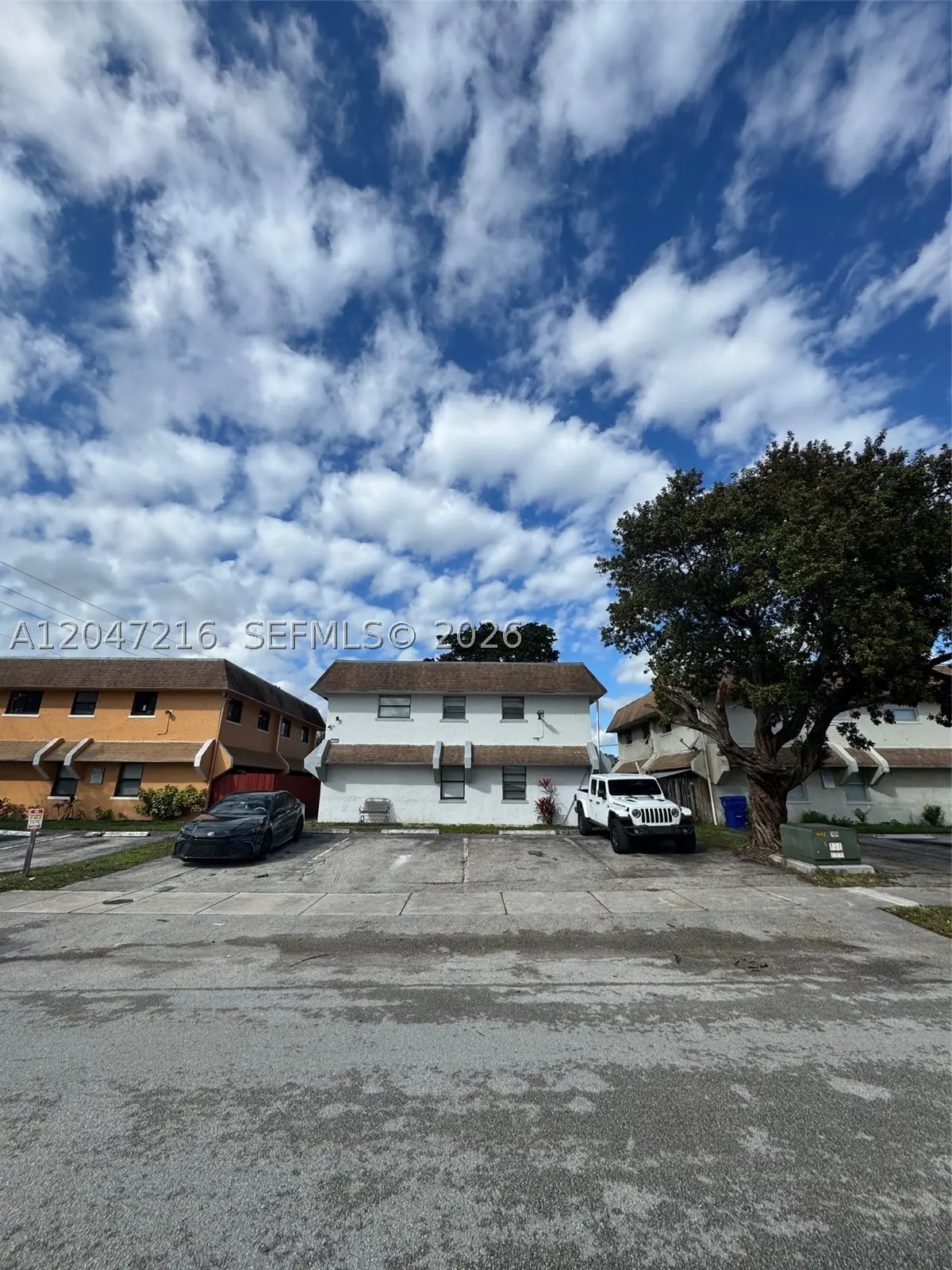 1741 SW 40th Ter, Fort Lauderdale, FL 33317 - #1