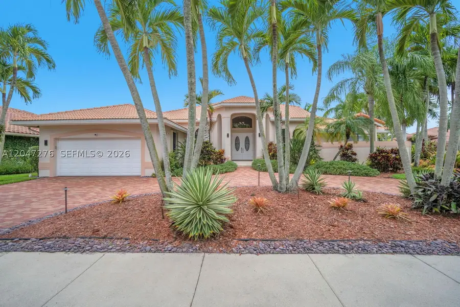 392 Coconut Cir, Weston, FL 33326 - #2