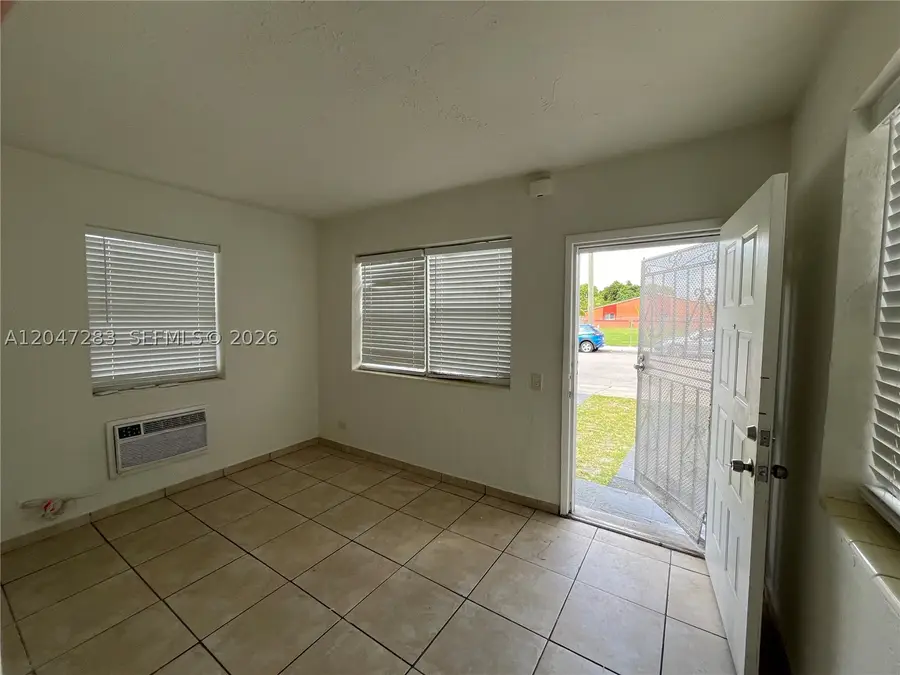 733 NW 4th Ave, Miami, FL 33136 - #3