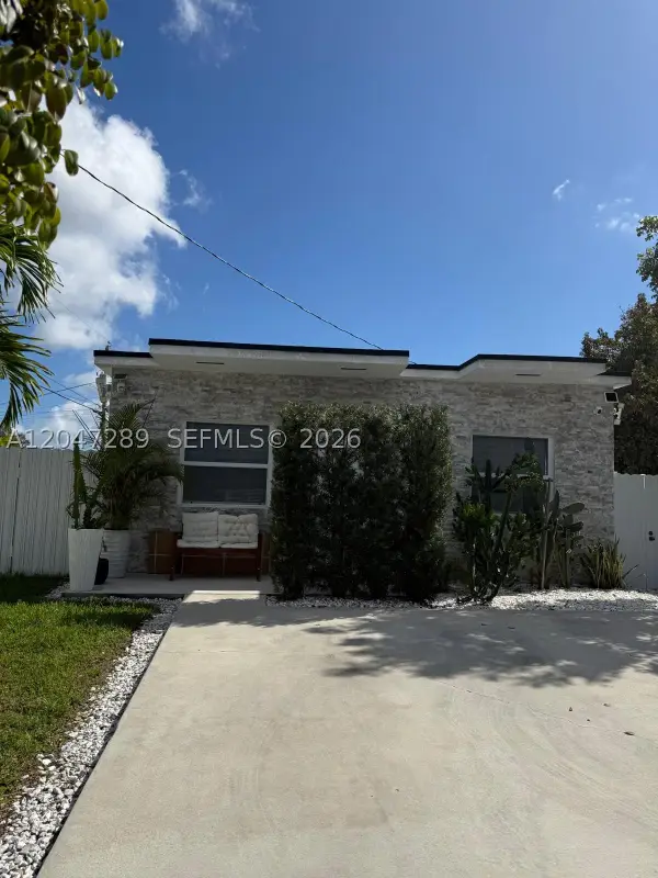 5629 NW 31st Ave, Miami, FL 33142