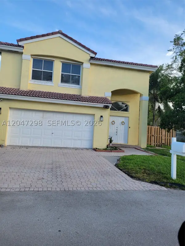 6606 Saltaire Ter, Margate, FL 33063