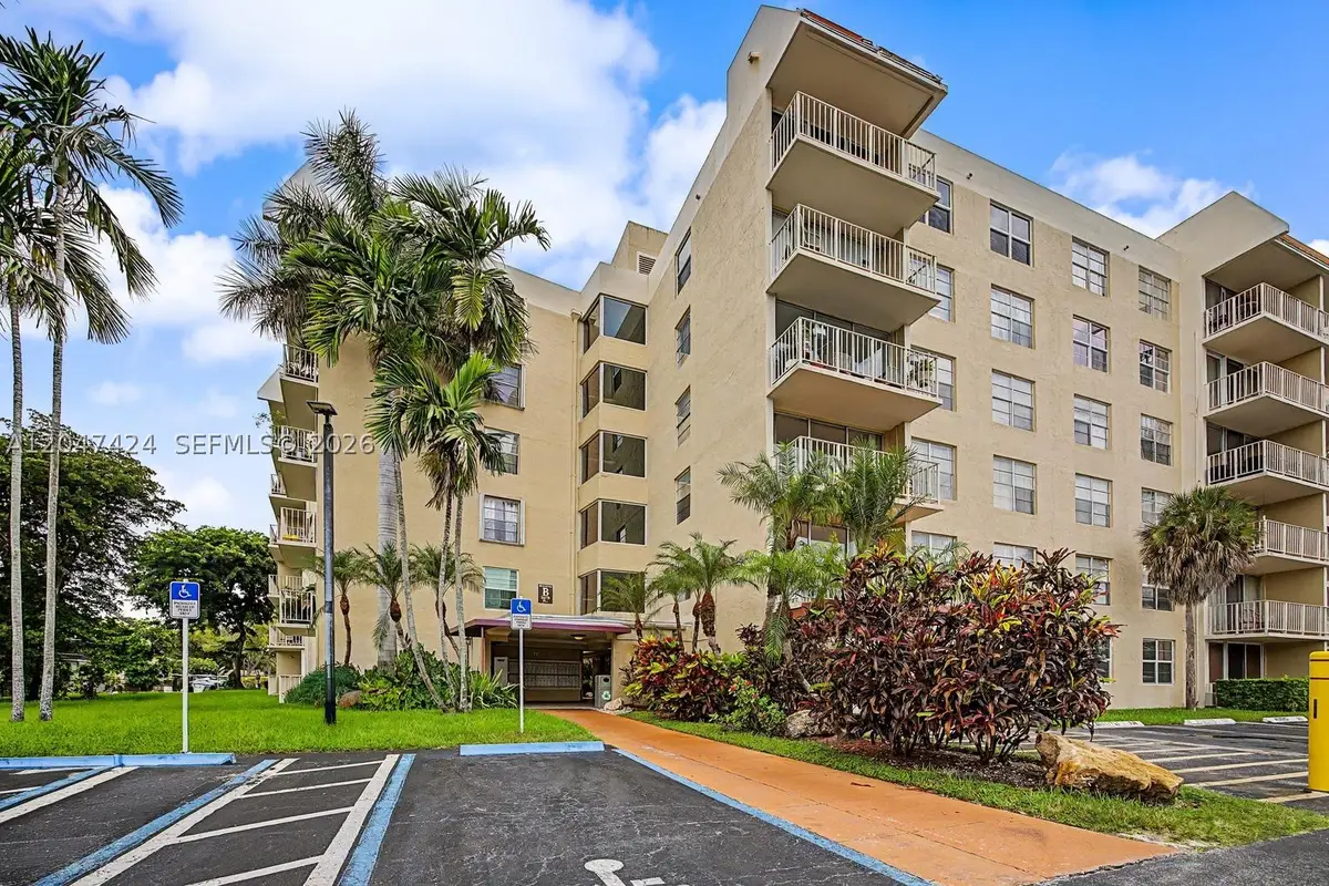 13120 SW 92nd Ave #B-207, Miami, FL 33176 - #1