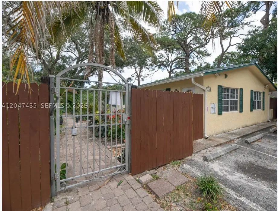 716 SW 14th Ave #3, Fort Lauderdale, FL 33312 - #1