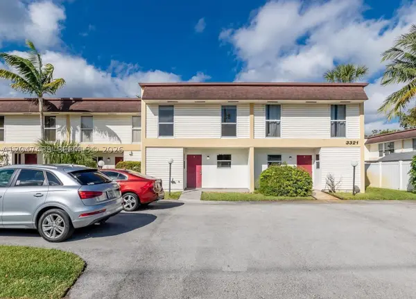 3321 Raleigh St #3H, Hollywood, FL 33021