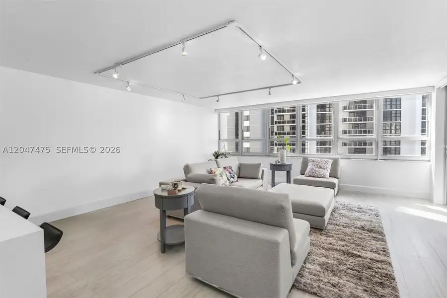 11 Island Ave #1009, Miami Beach, FL 33139 - #3