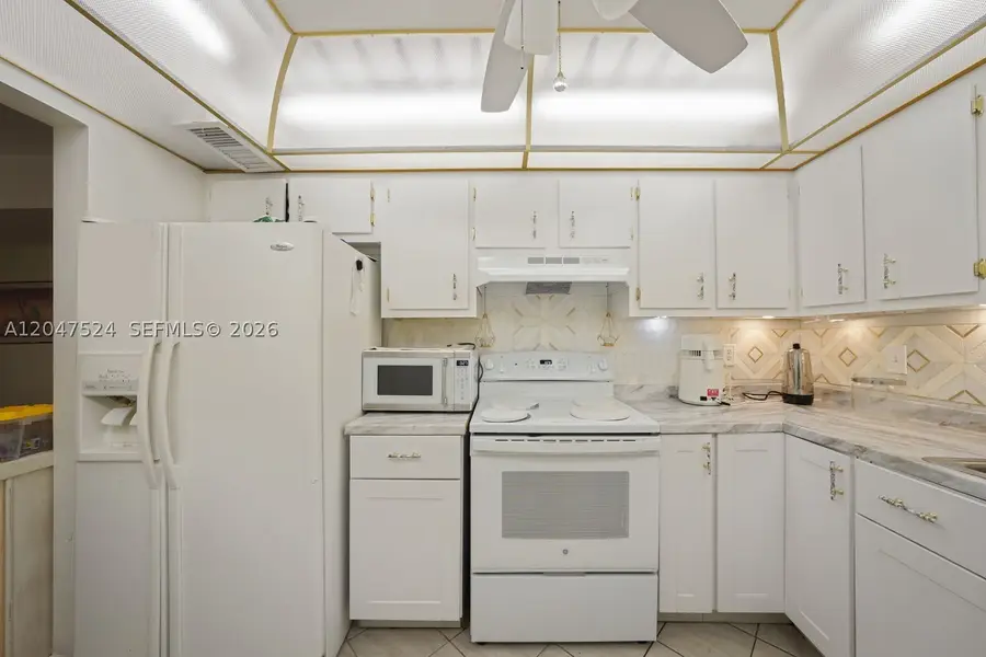 7000 NW 17th St #303, Plantation, FL 33313 - #2