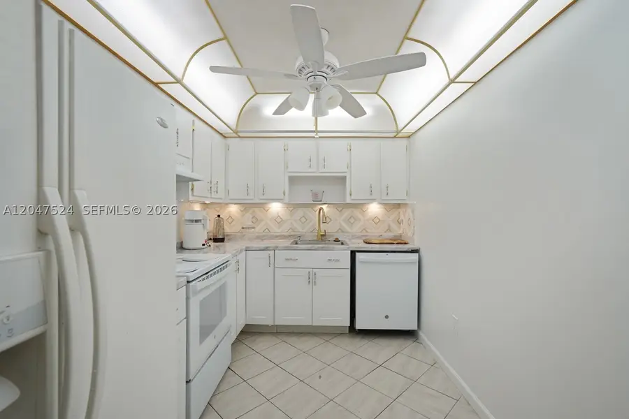7000 NW 17th St #303, Plantation, FL 33313 - #3