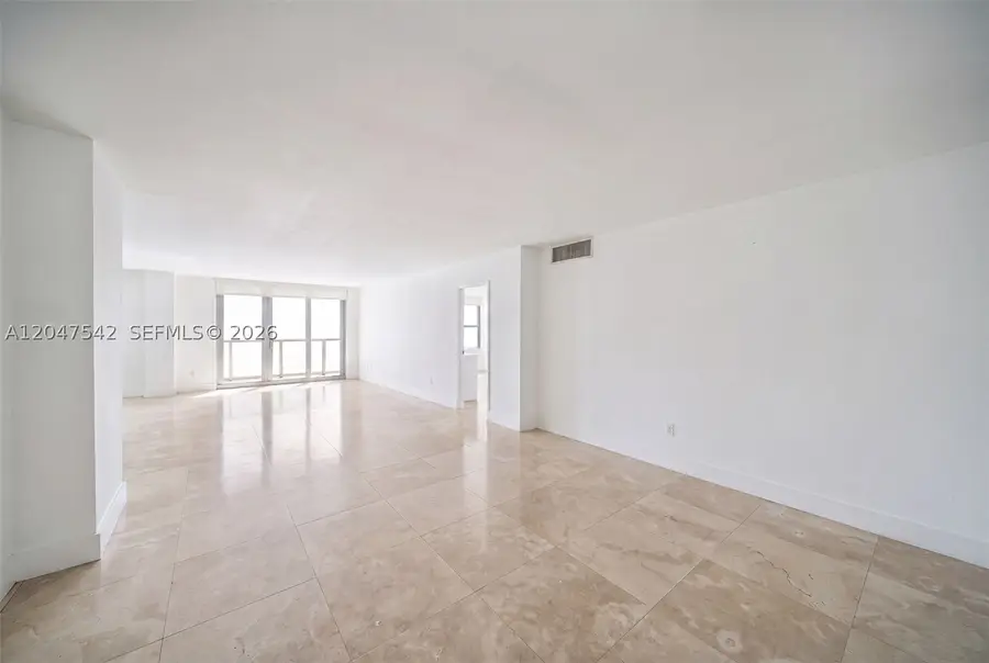 5701 Collins Ave #1415, Miami Beach, FL 33140 - #2